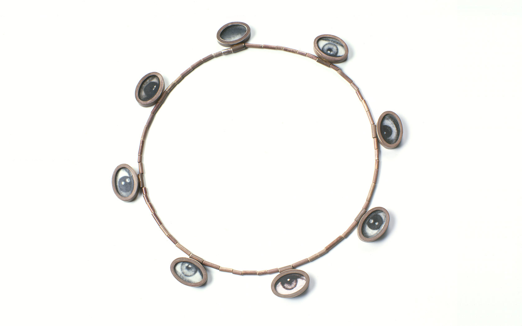 Jacomijn van der Donk - dutch design, jewelry, ring, necklace, - copyright 2024